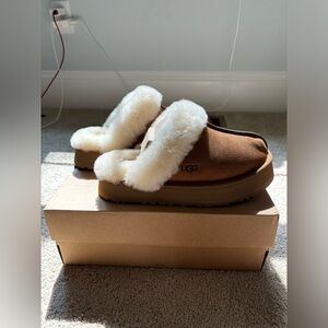 disquette ugg slippers size 8